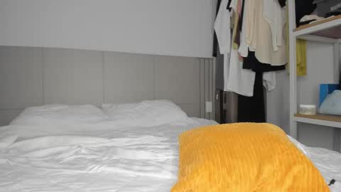 Sofi online show from February 22, 2026, 11:58 pm