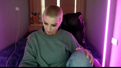 sweet_n_strong online show from May 11, 2026, 2:45 pm