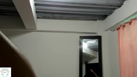 Nhaomy online show from November 17, 2025, 5:30 pm