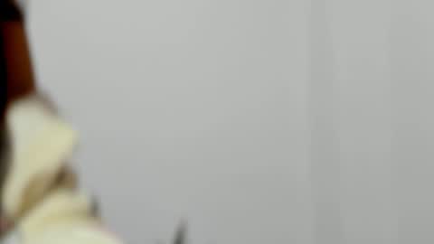 Nhaomy online show from February 12, 2026, 5:35 am