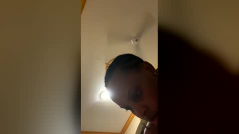 Snapshot of sweet_nipple1996 chatting on March 15, 2026, 7:42 pm maya online show from March 15, 2026, 7:42 pm