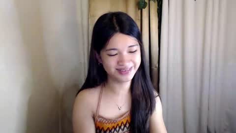 sweet_nylia online show from July 14, 2026, 8:25 pm