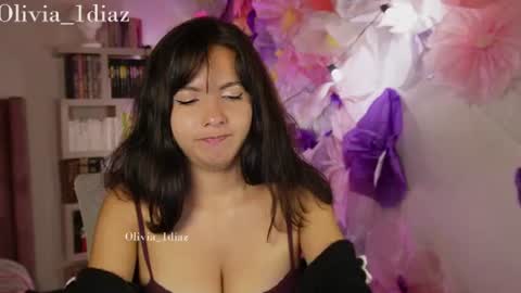 Snapshot of sweet_olivia1 chatting on June 17, 2026, 2:03 am Olivia Diaz OnlyFans olivia diaz online show from June 17, 2026, 2:03 am