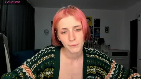 kira online show from March 26, 2026, 8:36 pm