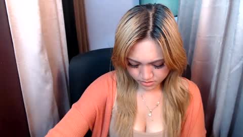 Snapshot of sweet_pee1 chatting on March 6, 2025, 12:30 pm Jane online show from March 6, 2025, 12:30 pm