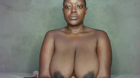 sweet_pie29 online show from April 20, 2026, 2:58 am