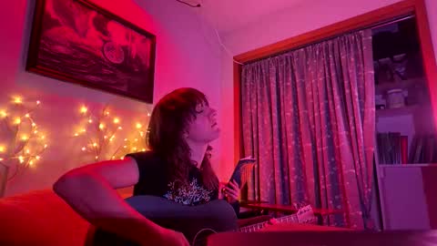Snapshot of sweet_ramona chatting on December 19, 2025, 3:02 am Ramona online show from December 19, 2025, 3:02 am