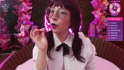 Roxanee online show from January 9, 2026, 2:09 pm