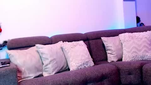 Snapshot of sweet_sara2 chatting on December 20, 2024, 2:27 pm Sara online show from December 20, 2024, 2:27 pm