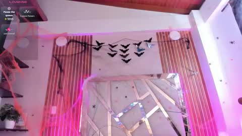 tamy  online show from October 28, 2025, 8:11 pm