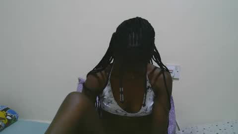 Snapshot of sweet_tattiana chatting on February 7, 2025, 12:28 pm Tatty online show from February 7, 2025, 12:28 pm