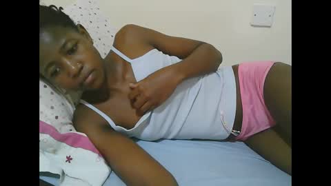 Snapshot of sweet_tattiana chatting on February 27, 2025, 8:17 am Tatty online show from February 27, 2025, 8:17 am