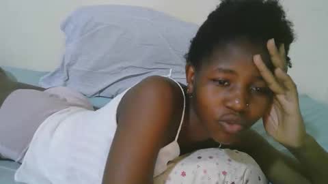 Snapshot of sweet_tattiana chatting on September 23, 2025, 6:05 am Tatty online show from September 23, 2025, 6:05 am