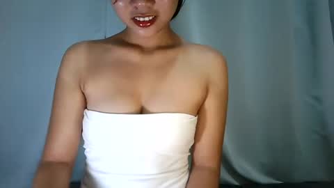 sweet_thea19 online show from October 20, 2025, 5:57 pm
