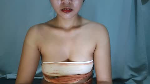 sweet_thea19 online show from October 23, 2025, 3:11 pm