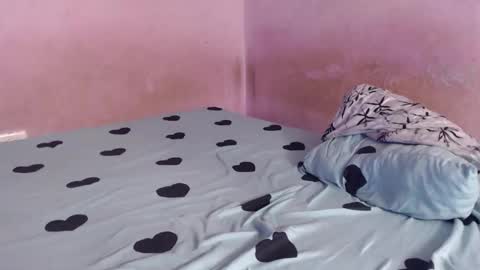 sweet_tianiss4 online show from April 28, 2026, 6:24 pm