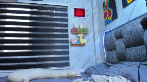 Snapshot of sweet_tits2 chatting on November 9, 2025, 9:02 pm Isabella online show from November 9, 2025, 9:02 pm