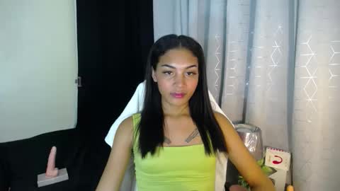 Snapshot of sweet_trishaxx chatting on September 13, 2025, 6:40 pm Trisha online show from September 13, 2025, 6:40 pm
