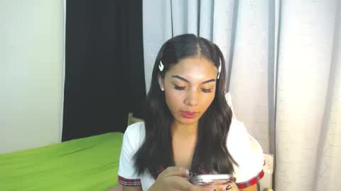 Snapshot of sweet_trishaxx chatting on September 22, 2025, 1:02 pm Trisha online show from September 22, 2025, 1:02 pm