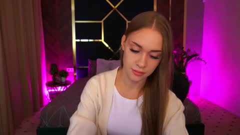 Snapshot of sweetangellic chatting on September 19, 2025, 1:23 pm SweetAngellic online show from September 19, 2025, 1:23 pm
