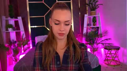 Snapshot of sweetangellic chatting on September 21, 2025, 12:40 pm SweetAngellic online show from September 21, 2025, 12:40 pm