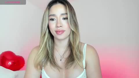 Camila online show from February 14, 2025, 8:26 pm