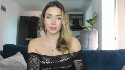 Camila online show from February 22, 2025, 1:02 pm