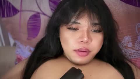 Leith Madrigal online show from April 19, 2026, 12:22 am