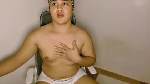 sweetasiangay online show from November 18, 2025, 6:45 pm