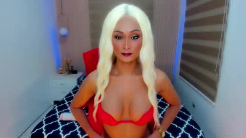 Snapshot of sweetasianlovemarie chatting on December 17, 2025, 9:54 pm BEA sweetgirl online show from December 17, 2025, 9:54 pm