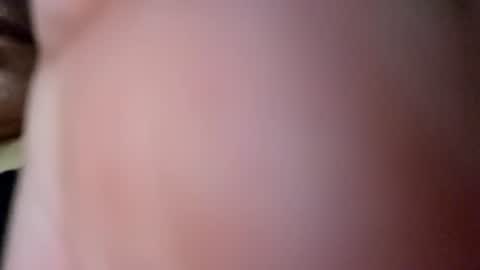 sweetbabe4u27 online show from December 1, 2025, 9:03 am