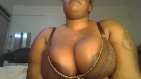 sweetbaby46 online show from April 26, 2026, 5:32 pm