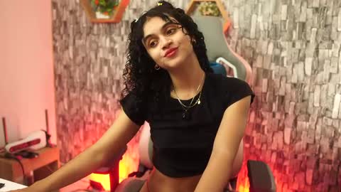 Salom independent model online show from April 13, 2026, 7:52 pm