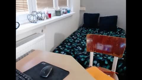 Sweetboobs85h online show from March 9, 2025, 11:47 am