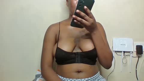 sweetbutterfly99 online show from February 23, 2026, 1:25 am