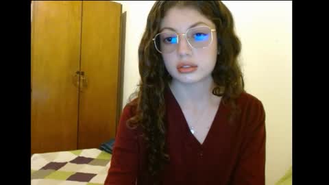 Snapshot of sweetcalm_ chatting on February 2, 2026, 4:22 am sweetcalm_ online show from February 2, 2026, 4:22 am