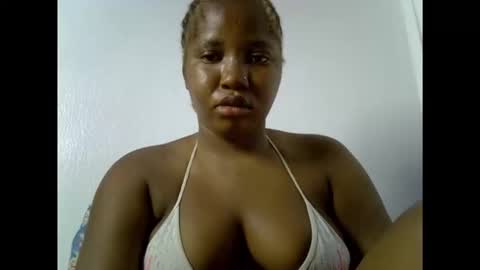 sweetcoochiex online show from March 18, 2026, 5:32 am