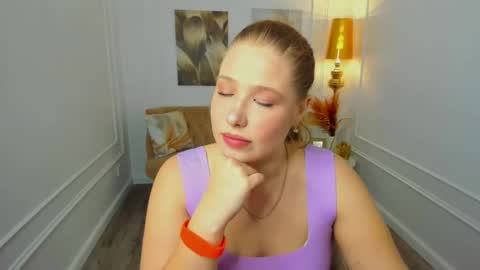 sweetdaylight online show from May 10, 2026, 5:40 pm