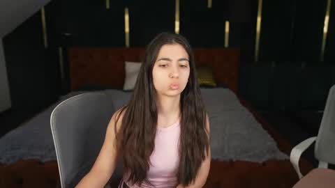 Amelia online show from April 13, 2026, 10:10 am