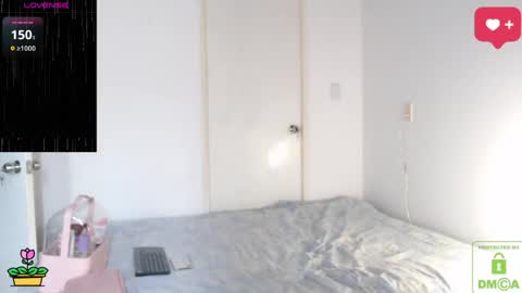         online show from April 23, 2026, 5:26 pm