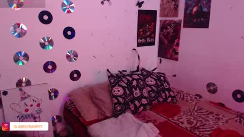 Abril online show from October 15, 2025, 4:07 pm