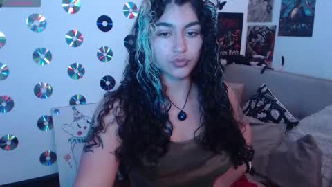 Abril online show from October 20, 2025, 3:34 pm