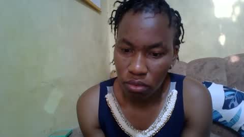 sweetdiva2012 online show from February 5, 2025, 4:37 am