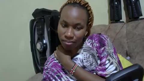 sweetdiva2012 online show from September 8, 2025, 4:39 pm