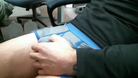 Snapshot of sweetdong chatting on January 19, 2025, 3:32 pm Stick around its a grower online show from January 19, 2025, 3:32 pm