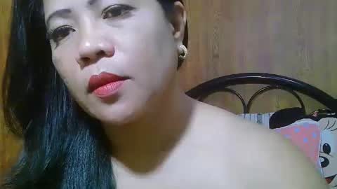 sweeteyes69xx online show from May 25, 2026, 3:40 pm