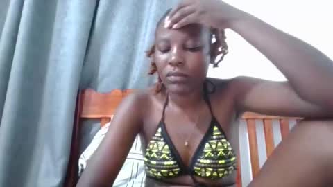 sweetfel online show from November 8, 2025, 11:47 pm