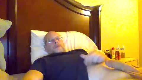 sweetg233 online show from November 7, 2025, 6:57 am