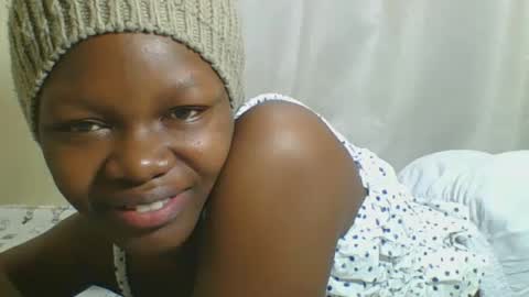 Snapshot of sweetgal2025 chatting on June 22, 2026, 6:38 pm EUNICE online show from June 22, 2026, 6:38 pm