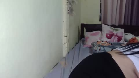 sweetgal_mica online show from May 22, 2026, 1:06 pm